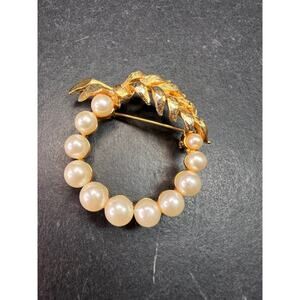 Vintage Marvella Faux Pearl Gold Tone Wreath Brooch Mid Century